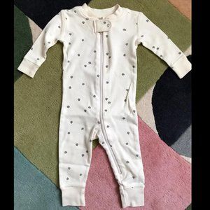 Quincy Mae Long sleeve Zip Sleeper 6-12 months